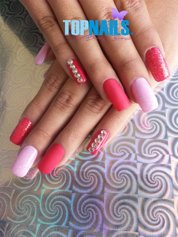 Acrylic nails with traditional enamel an
