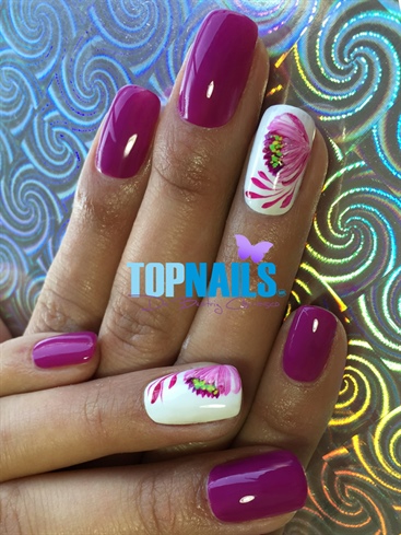 Acrylic Nails enamel and designs floral