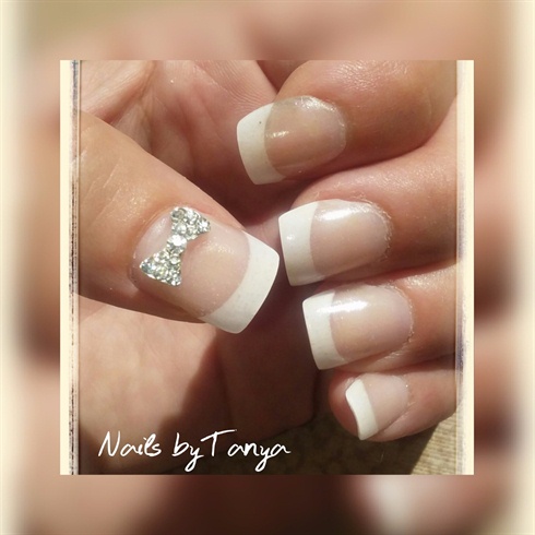 French tip 3d bow crystals