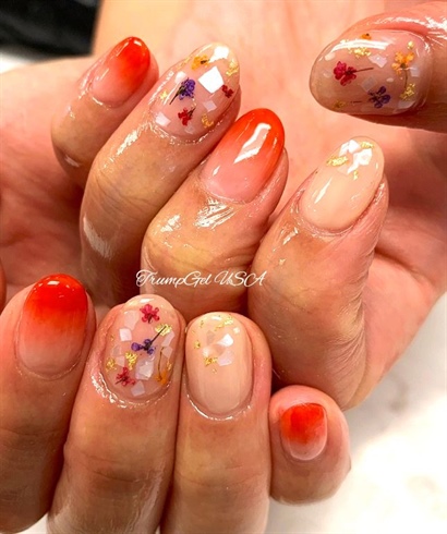 Lovely Dried Flower Nails