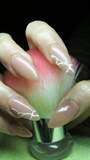 Beige nails whit white lines