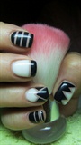 Black and white nails with lines