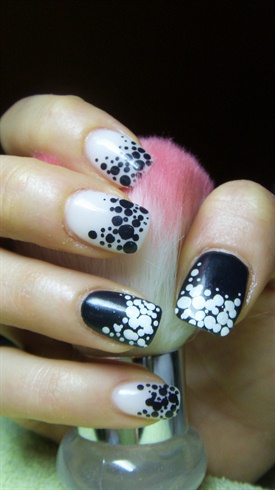 Black and white nails with dots