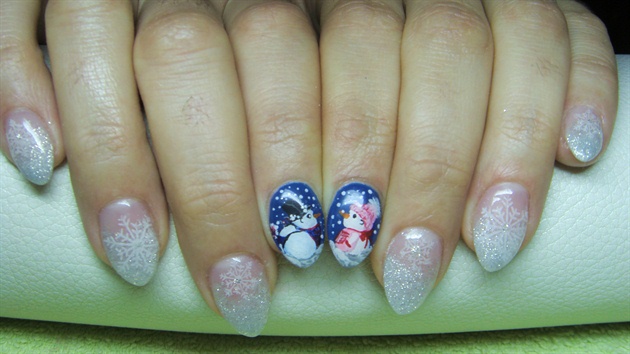 Nails with snowman and snowflakes