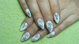 White nails with snowflakes 