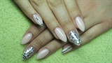 Nude nails with rhinestones