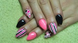 Pink, white and black nails -after