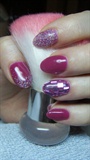 Dark pink nails with glitter