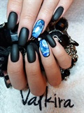 Black and blue nails