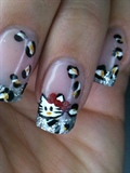 Hello Kitty Leopard