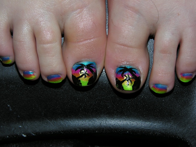 rainbow palm tree toes