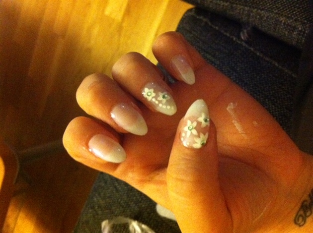 my first stiletto nails :)