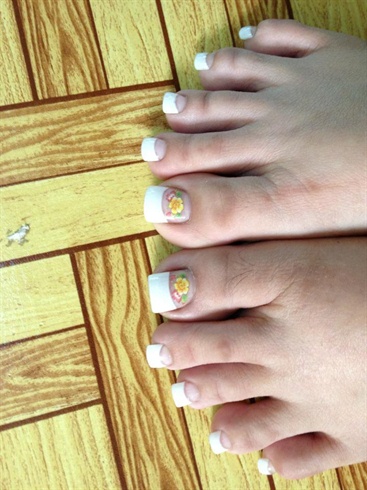 French Pedicure with flower