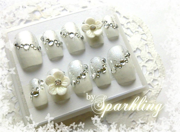 Flower White Manicure Bridal Nail