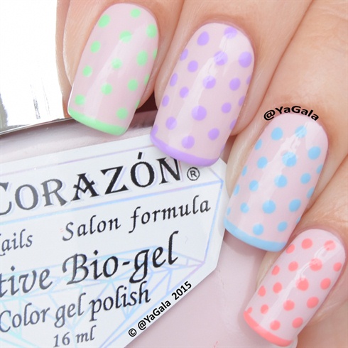 Dots/French Manicure 