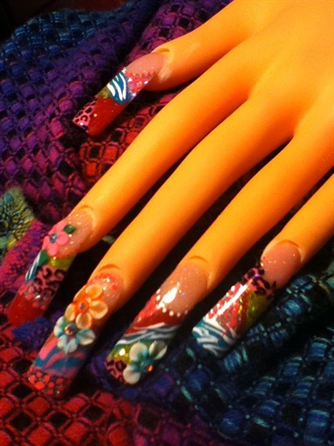 COLORFUL NAILS