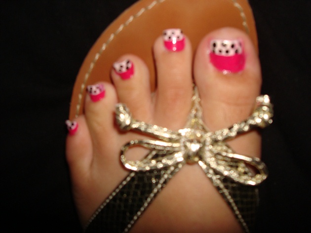 it a ladies stylish toe nail designs it a nice color for summer